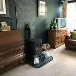 Mews - 2 Bedroom * Arnside