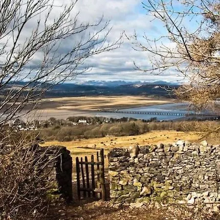 Mews - 2 Bedroom Casa de Férias Arnside